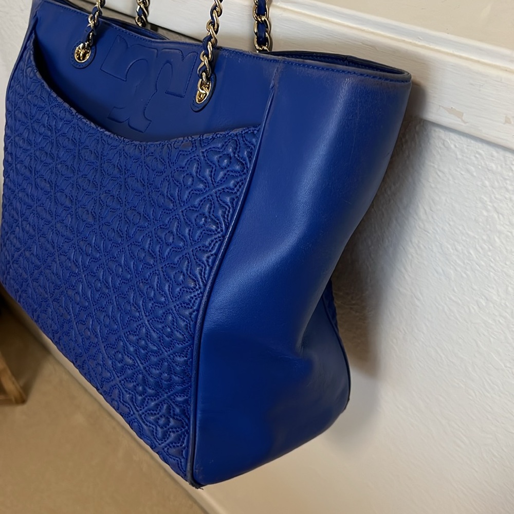Tory Burch Tote - Picture 3 of 11